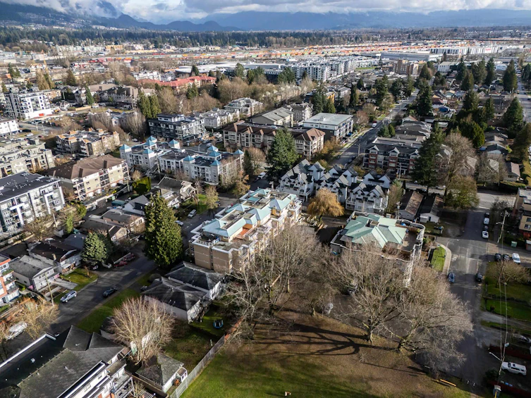 305-2340 Hawthorne Avenue, Port Coquitlam, BC, V3C 1W9 - 27