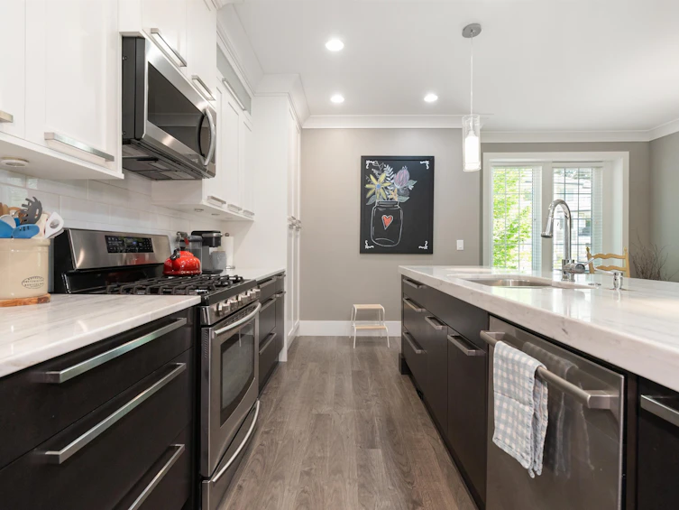 35576 Goodbrand Drive, Abbotsford, BC, V3G 3E7 - 10