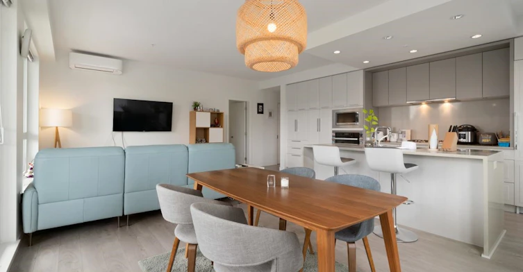 310-6677 Cambie Street, Vancouver, BC, V6P 3H1 - 8