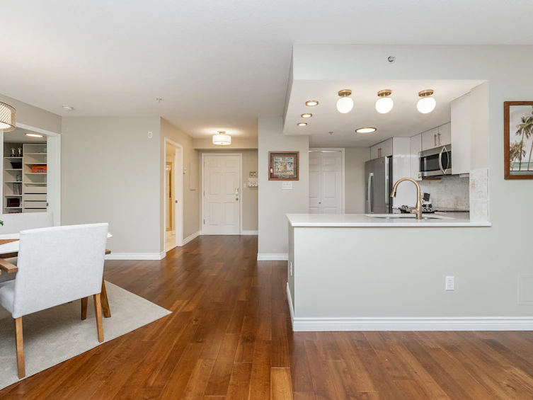 304-220 Newport Drive, Port Moody, BC, V3H 5B8 - 14