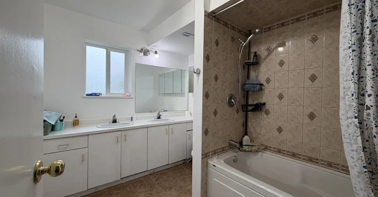 7071 Cavelier Crescent, Richmond, BC, V7C 4J7 - 7
