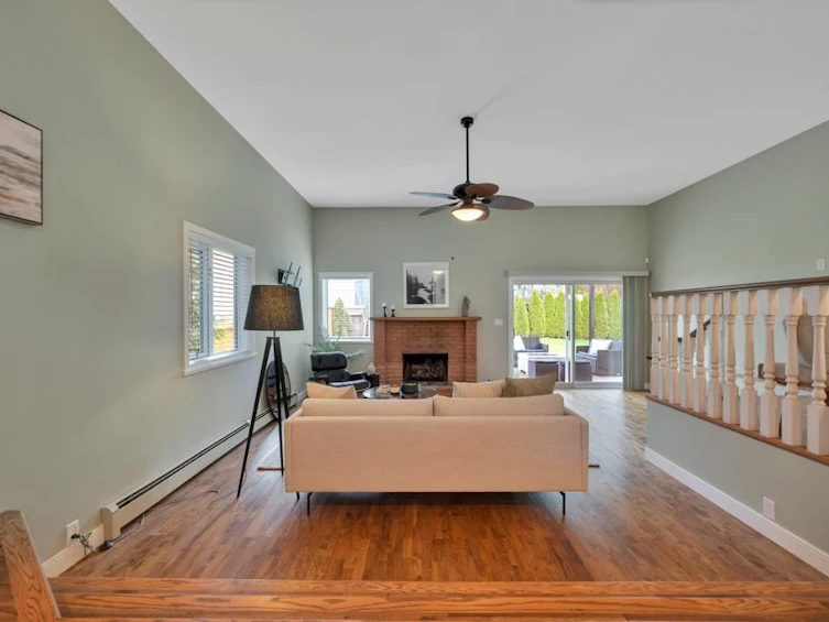 15423 Buena Vista Avenue, Surrey, BC, V4B 1Y9 - 16