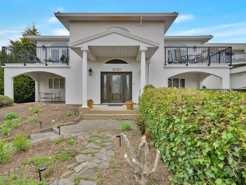 15423 Buena Vista Avenue, Surrey BC V4B 1Y9