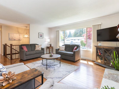 20249 44 Avenue - 5