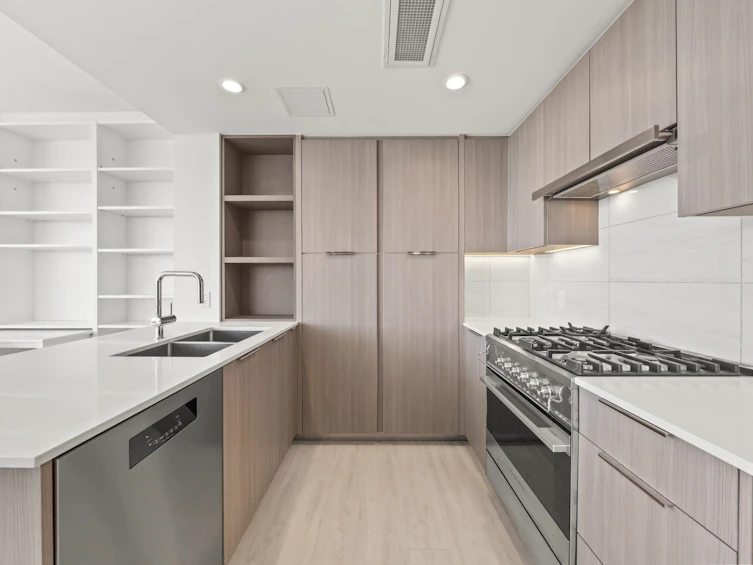 903-1471 Hunter Street, North Vancouver, BC, V7J 1H3 - 4