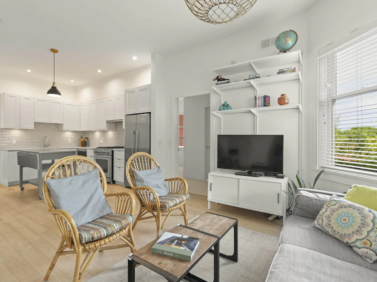 100-1872 Parker Street, Vancouver, BC, V5L 2K9 - 10