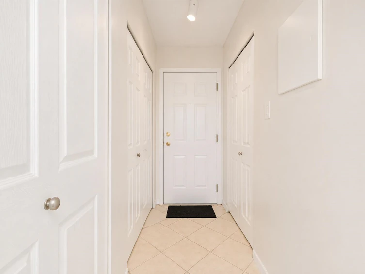 108-3250 W Broadway, Vancouver, BC, V6K 2H4 - 11