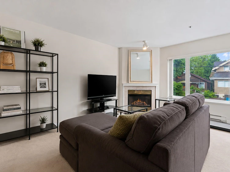 108-3250 W Broadway, Vancouver, BC, V6K 2H4 - 5