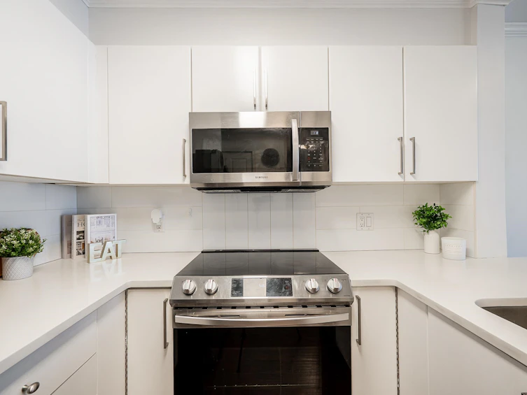 204-260 Newport Drive, Port Moody, BC, V3H 5C6 - 4