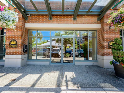 204-260 Newport Drive - 3