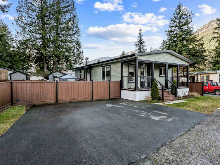 18-63071 Flood Hope Road, Hope, BC, V0X 1L2