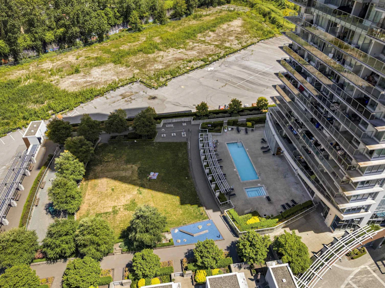 608-2388 Madison Avenue, Burnaby, BC, V5C 0K8 - 4