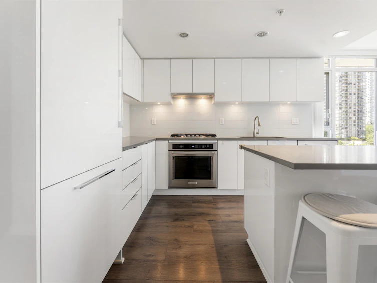 608-2388 Madison Avenue, Burnaby, BC, V5C 0K8 - 12