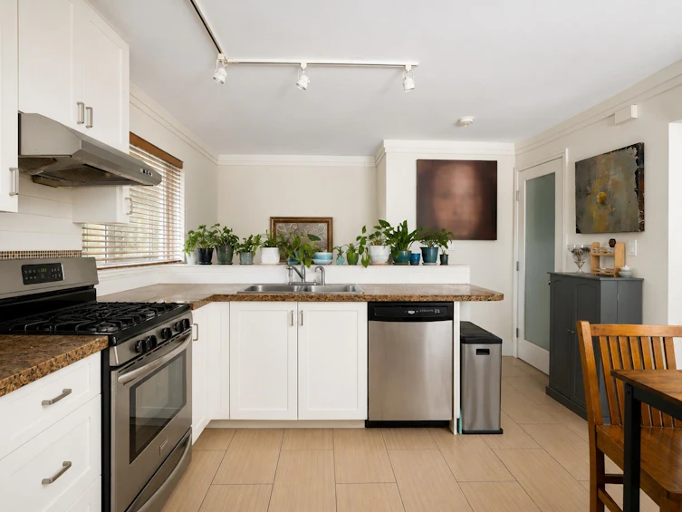 6311 Adera Street, Vancouver, BC, V6M 3J7 - 24