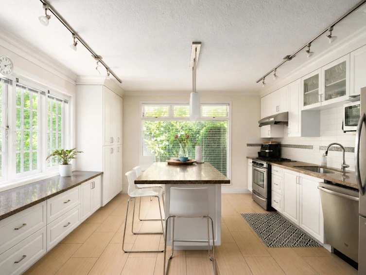 6311 Adera Street, Vancouver, BC, V6M 3J7 - 10