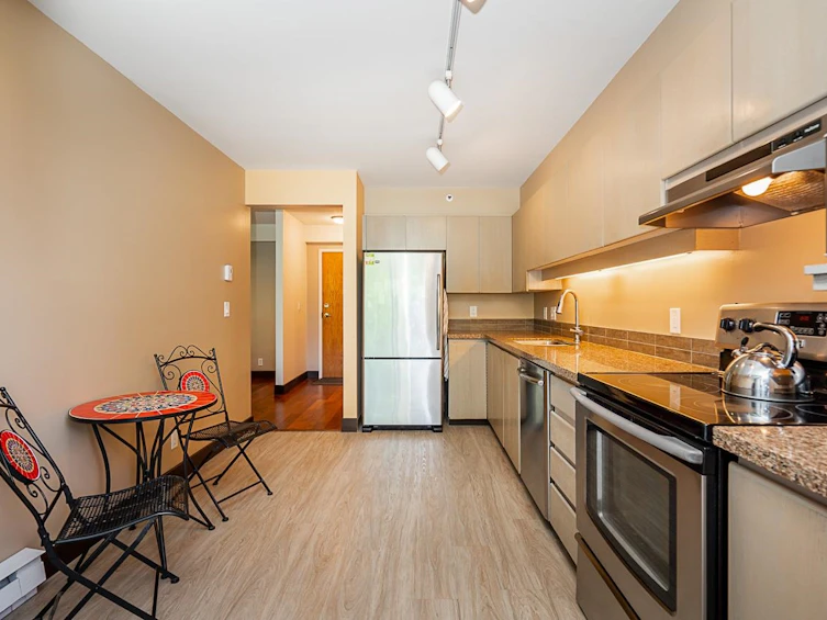904-545 Austin Avenue, Coquitlam, BC, V3K 6R4 - 17
