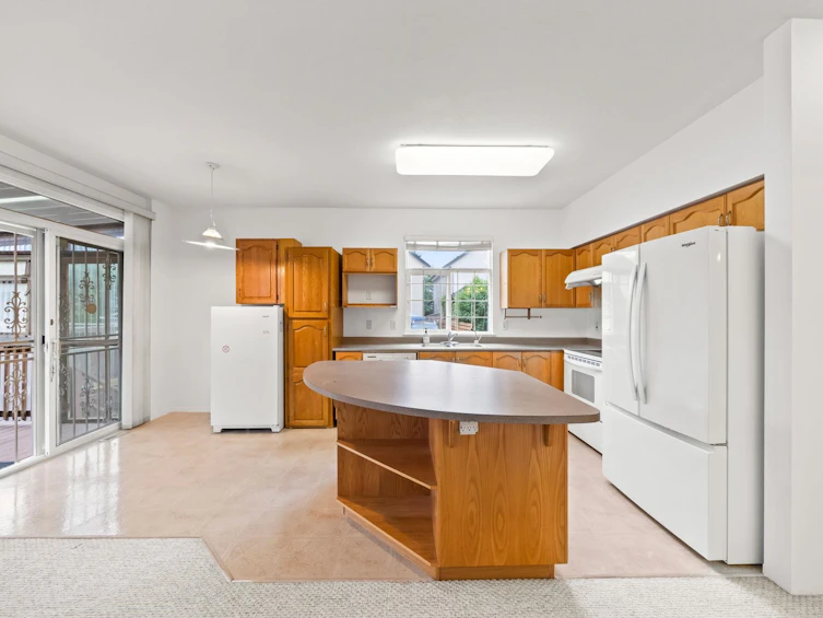 18483 66a Avenue, Surrey, BC, V3S 9B1 - 14