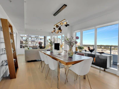 1102-5766 Gilbert Road - 5