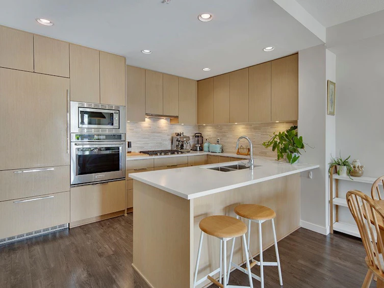 207-3825 Cates Landing Way, North Vancouver, BC, V7G 0A6 - 9