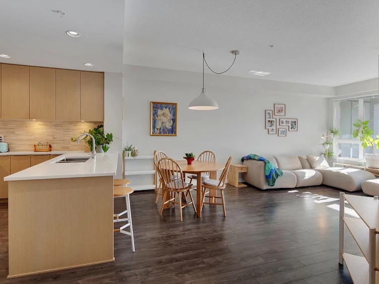 207-3825 Cates Landing Way, North Vancouver, BC, V7G 0A6 - 7