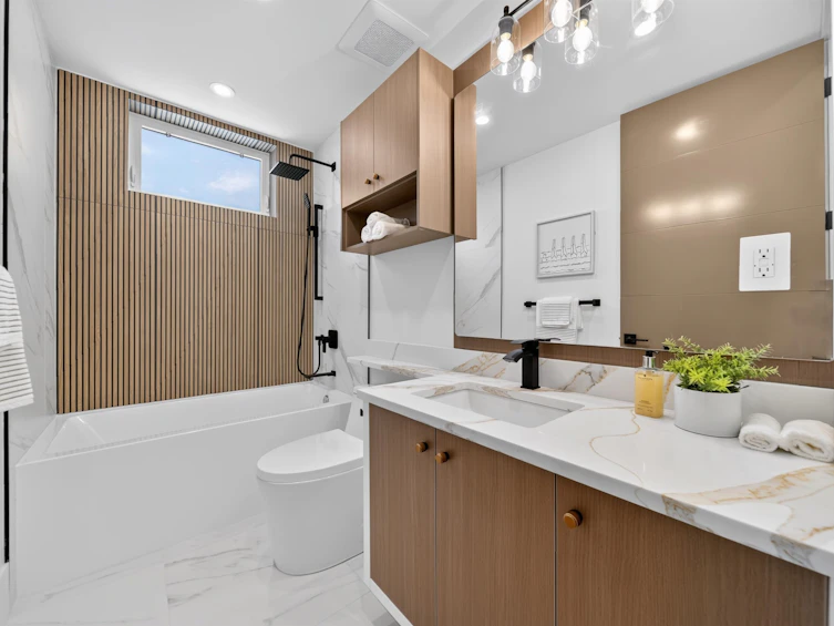 1-847 E 10th Avenue, Vancouver, BC, V5T 2A9 - 11