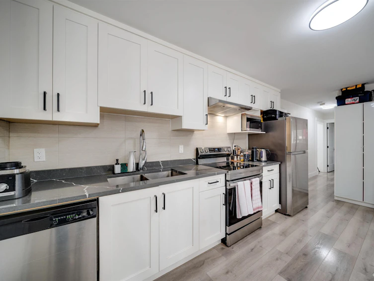 708 Austin Avenue, Coquitlam, BC, V3K 3N1 - 26