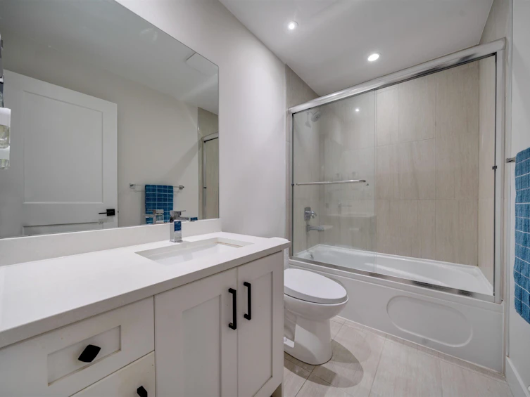 708 Austin Avenue, Coquitlam, BC, V3K 3N1 - 34