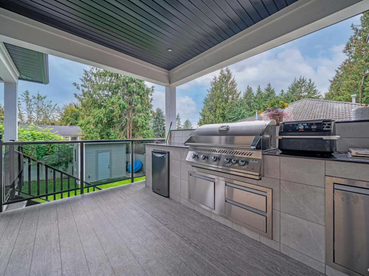 708 Austin Avenue, Coquitlam, BC, V3K 3N1 - 12