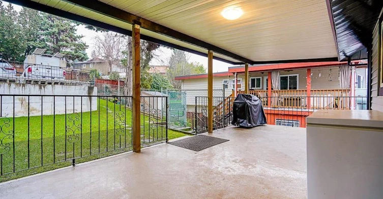322 Mariner Way, Coquitlam, BC, V3K 1N6 - 21