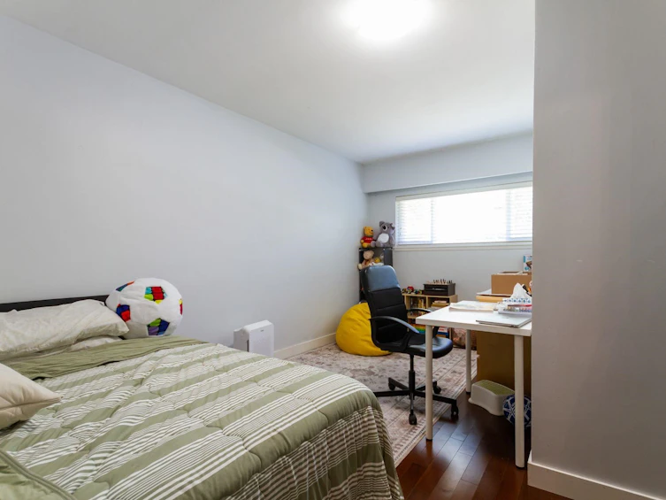 7643 Selkirk Street, Vancouver, BC, V6P 4H3 - 13