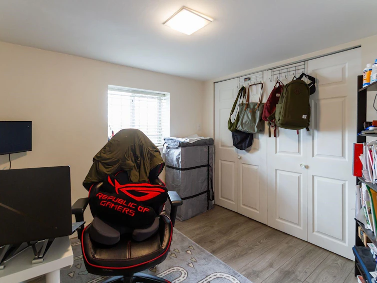 7643 Selkirk Street, Vancouver, BC, V6P 4H3 - 24