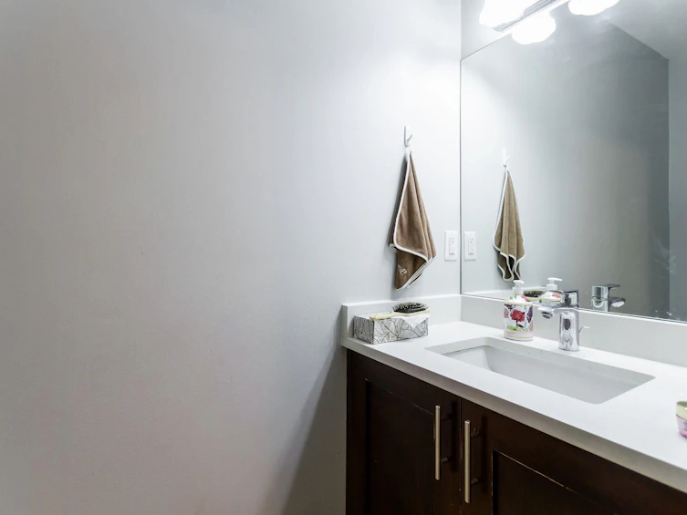 7643 Selkirk Street, Vancouver, BC, V6P 4H3 - 12