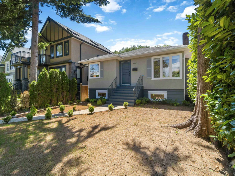 3534 W 17th Avenue, Vancouver, BC, V6S 1A1 - 2