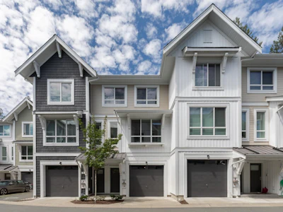 6-8335 Nelson Street - 2