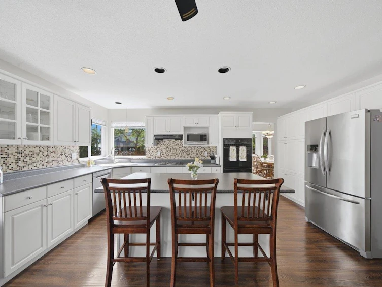 18745 65 Avenue, Surrey, BC, V3S 8V2 - 10