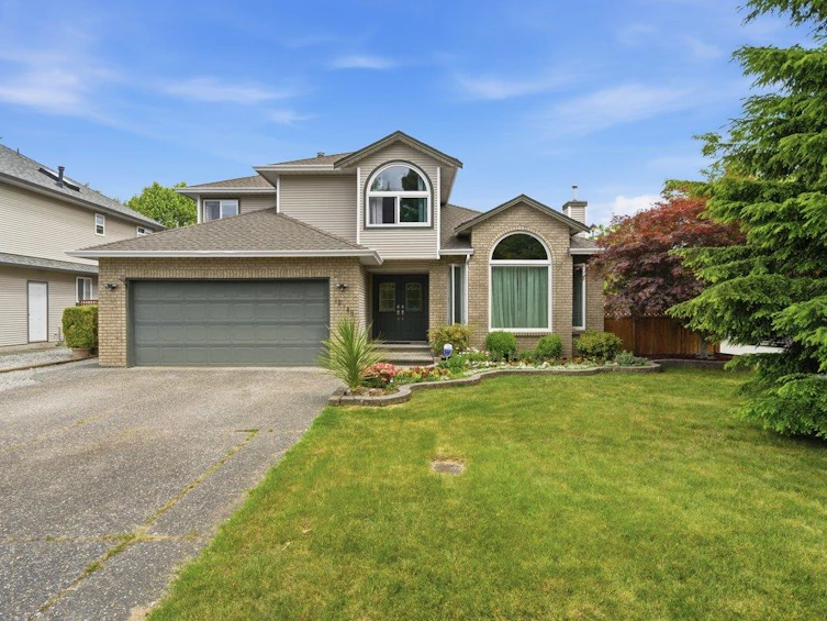 18745 65 Avenue, Surrey, BC, V3S 8V2