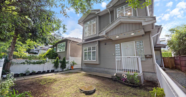 2320 Dundas Street, Vancouver, BC, V5L 1K1 - 15
