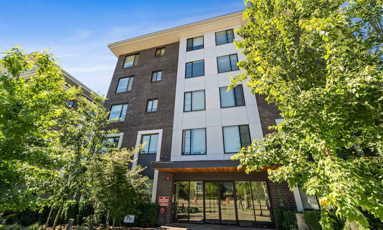 408-15848 Fraser Highway