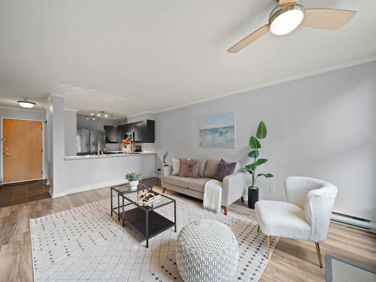 305-1250 Quayside Drive, New Westminster, BC, V3M 6E2 - 4