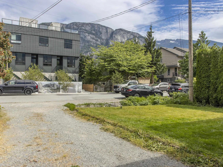 37937 Fourth Avenue, Squamish, BC, V8B 0P7 - 10