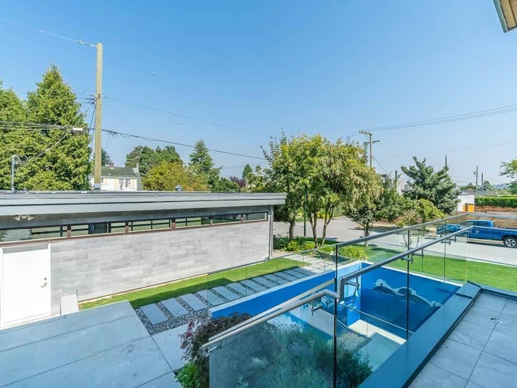 3011 W 27th Avenue, Vancouver, BC, V6L 1W6 - 17