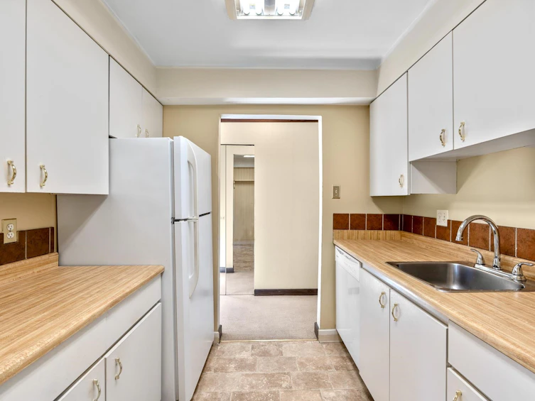 403-1340 Duchess Avenue, West Vancouver, BC, V7T 1H6 - 24