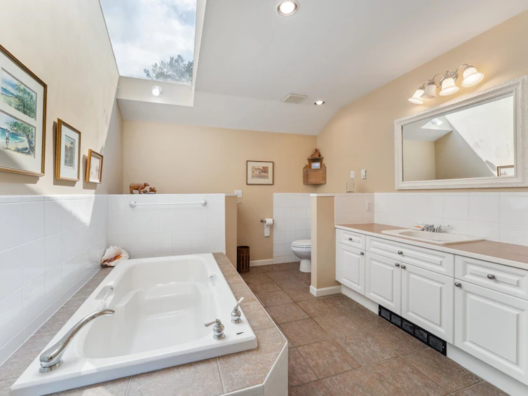 5207 Aspen Drive, West Vancouver, BC, V7W 2Z7 - 21