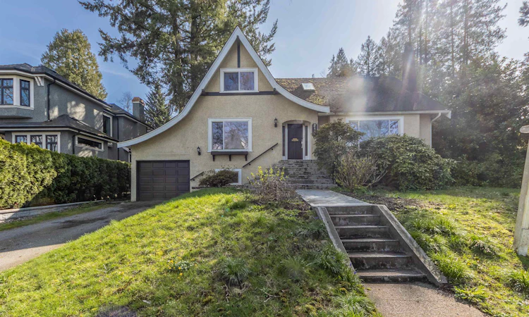 2146 W 33rd Avenue