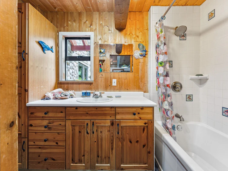 12 & 13 Coldwell Beach, North Vancouver, BC - 29