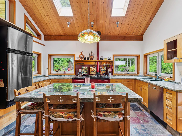 12 & 13 Coldwell Beach, North Vancouver, BC - 7