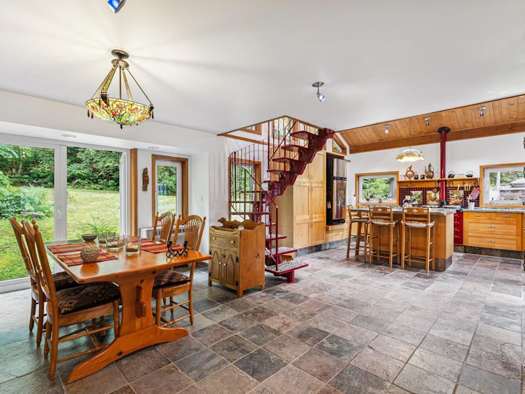 12 & 13 Coldwell Beach, North Vancouver, BC - 12