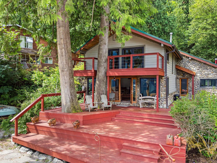 12 & 13 Coldwell Beach, North Vancouver, BC - 2