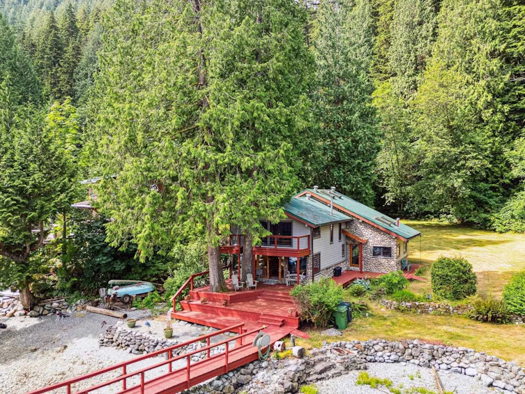 12 & 13 Coldwell Beach, North Vancouver, BC - 4