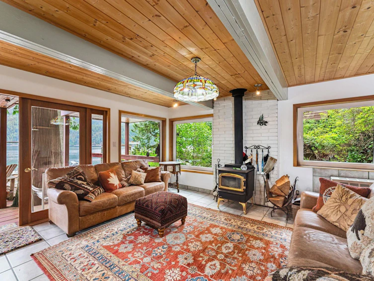 12 & 13 Coldwell Beach, North Vancouver, BC - 16